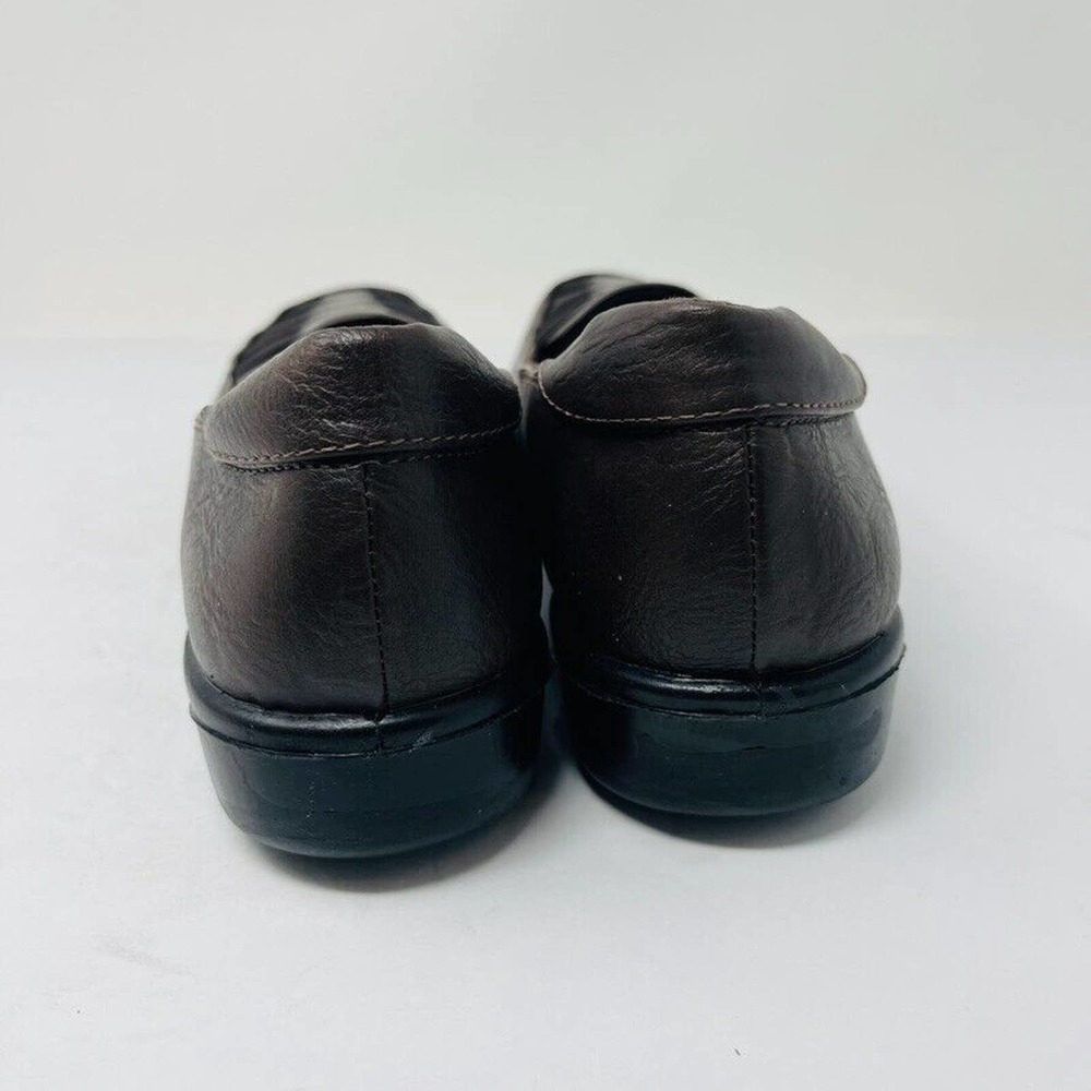 New Easy Street Genesis Womans Sz 9M Slip On Heel Round Toe Shoes Brown NIB - Picture 8 of 10